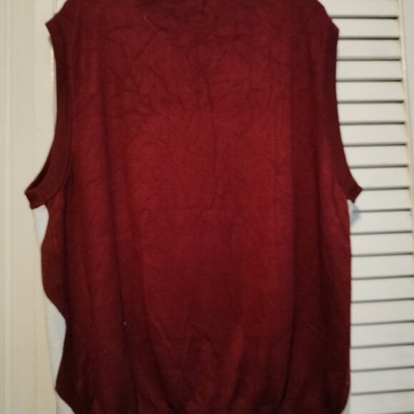 Mens vest maroon argyle - Picture 2 of 2